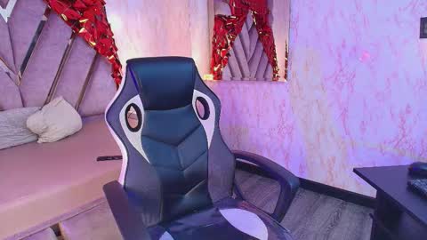 red_pandaa online show from March 2026 03:13:02 AM