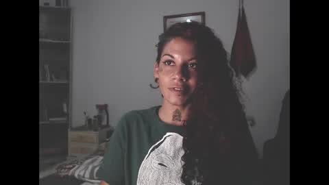 Snapshot of red_savage_ chatting on February 2025 08:18:01 PM Instagram Valerie yourdream online show from February 2025 08:18:01 PM