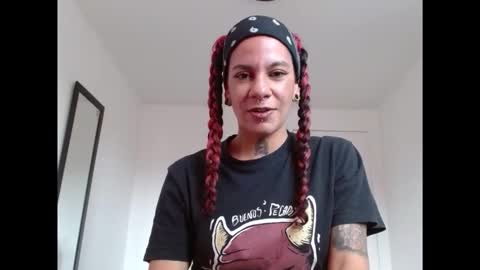 Snapshot of red_savage_ chatting on February 2026 02:44:01 PM Instagram Valerie yourdream online show from February 2026 02:44:01 PM