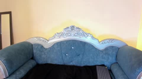     online show from February 2025 02:40:01 PM