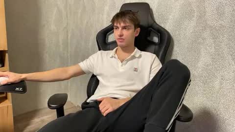 redbullshine online show from October 2025 02:44:01 AM