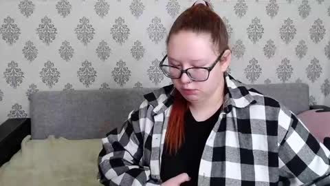 Chloe online show from October 2025 05:18:01 AM