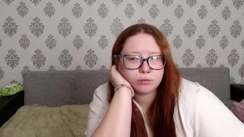 Chloe online show from October 2025 07:30:01 AM