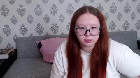 Chloe online show from October 2025 09:43:02 AM