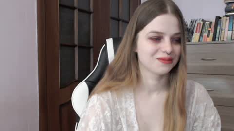 Lily online show from December 2024 03:09:01 AM