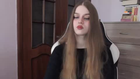 Lily online show from November 2025 02:32:01 AM