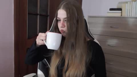 Lily online show from January 2026 02:25:02 AM