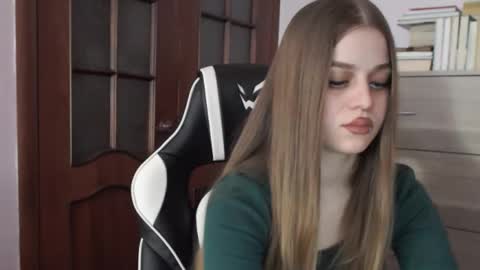 Lily online show from February 2026 02:56:01 AM