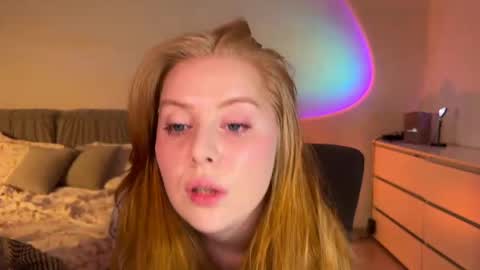 Sofia online show from May 2026 12:05:01 AM