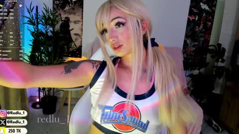 Lu Independiet model online show from January 2025 03:15:01 AM