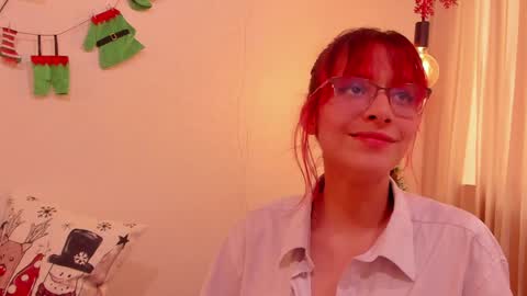 Snapshot of redmeloddy chatting on December 2024 07:54:02 PM Meloddy online show from December 2024 07:54:02 PM