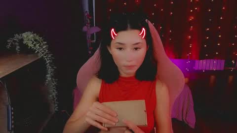 Snapshot of redmidnight_ chatting on May 2026 03:54:01 PM Kiara online show from May 2026 03:54:01 PM