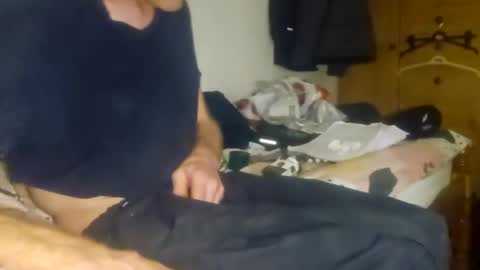 redrodridding online show from December 2024 04:01:02 AM