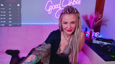 Snapshot of regina_zbarskaya chatting on March 2025 07:47:02 PM Regina online show from March 2025 07:47:02 PM