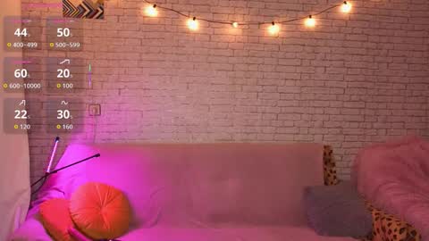 ReginaHawkinss online show from November 2025 10:37:02 AM