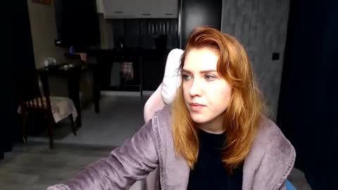 Regina online show from October 2025 12:11:01 AM