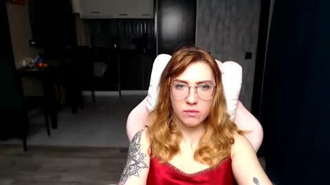 Regina online show from November 2025 04:11:01 AM