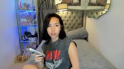 reighnempress online show from November 2025 05:41:01 AM