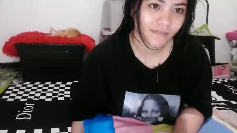 Snapshot of reign2525 chatting on February 2026 07:56:01 AM reign2525 online show from February 2026 07:56:01 AM