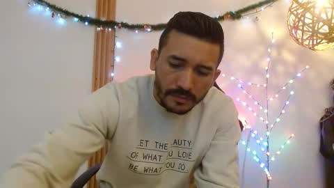   REIKO  online show from December 2025 12:56:01 PM