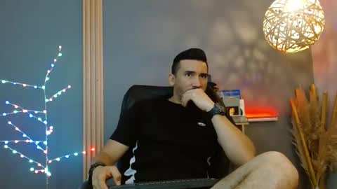   REIKO  online show from February 2026 03:04:01 PM