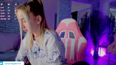 Snapshot of reina_cummings chatting on February 2026 07:24:01 AM reina cummings online show from February 2026 07:24:01 AM