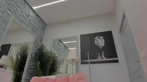 Snapshot of reina_cummings chatting on July 2026 06:52:02 AM reina cummings online show from July 2026 06:52:02 AM