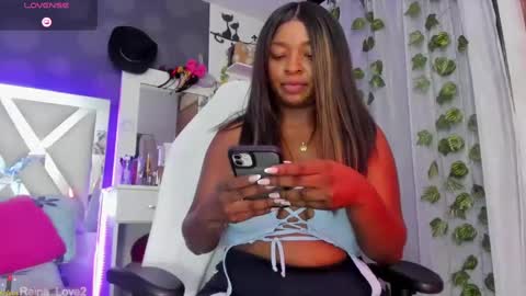 Snapshot of reina_love2 chatting on January 2025 01:00:01 PM Reina online show from January 2025 01:00:01 PM