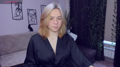 RemiPeach online show from May 2026 04:25:02 PM