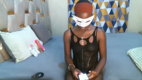 Snapshot of remmyqueen chatting on March 2026 10:11:01 PM remmyqueen online show from March 2026 10:11:01 PM