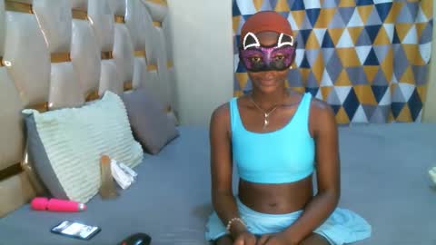 Snapshot of remmyqueen chatting on April 2026 12:33:01 PM remmyqueen online show from April 2026 12:33:01 PM