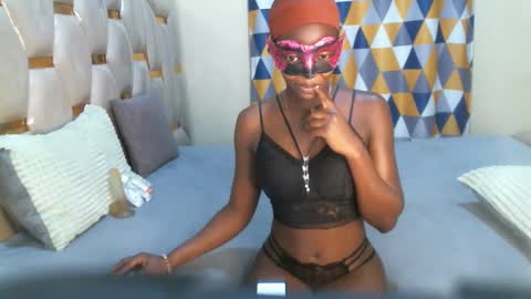 Snapshot of remmyqueen chatting on April 2026 09:06:02 PM remmyqueen online show from April 2026 09:06:02 PM
