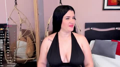 Snapshot of renataruiz_rr chatting on October 2025 12:04:02 PM online show from October 2025 12:04:02 PM