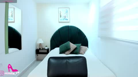 Snapshot of renataruiz_rr chatting on March 2026 12:00:02 PM online show from March 2026 12:00:02 PM