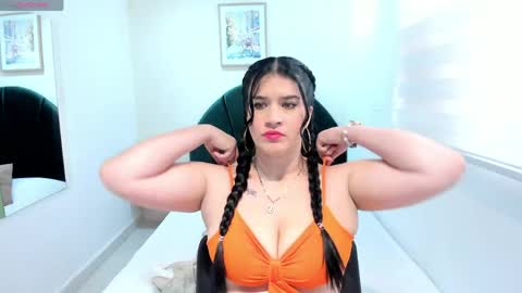 Snapshot of renataruiz_rr chatting on April 2026 12:01:01 PM online show from April 2026 12:01:01 PM