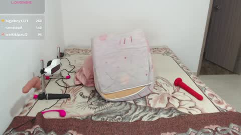 Snapshot of renathacohen chatting on December 2024 10:29:01 PM sofia online show from December 2024 10:29:01 PM