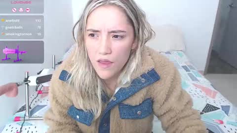 Snapshot of renathacohen chatting on February 2025 07:39:01 PM sofia online show from February 2025 07:39:01 PM