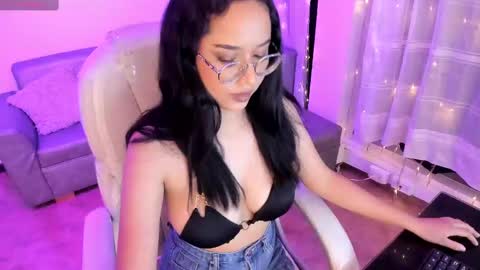 Snapshot of renaxi_smith chatting on January 2025 01:11:01 AM renaxi_smith online show from January 2025 01:11:01 AM