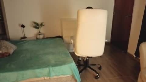 renaxi_smith online show from November 2025 07:51:02 PM