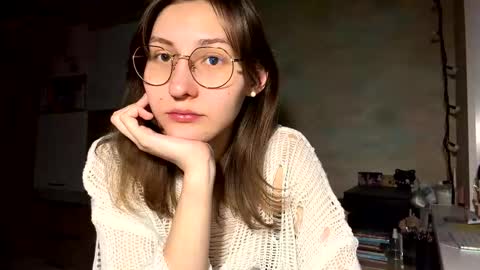 Snapshot of renayreisdorf chatting on February 2026 04:33:01 PM Mia online show from February 2026 04:33:01 PM