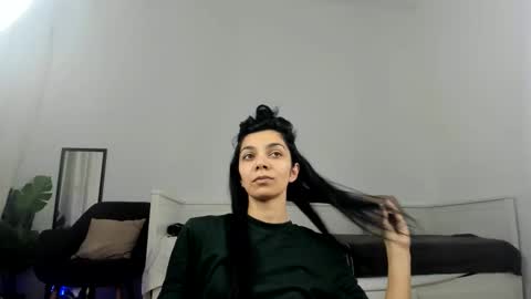 Snapshot of reneevoss chatting on March 2026 03:45:02 AM Rena online show from March 2026 03:45:02 AM