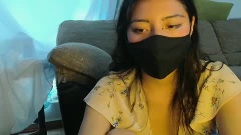 Snapshot of reni_tendress chatting on October 2025 06:27:01 PM reni_tendress online show from October 2025 06:27:01 PM