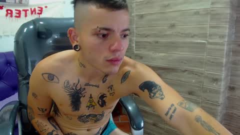 R E N E  online show from December 2024 04:09:01 AM