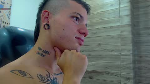 R E N E  online show from December 2024 06:54:02 AM