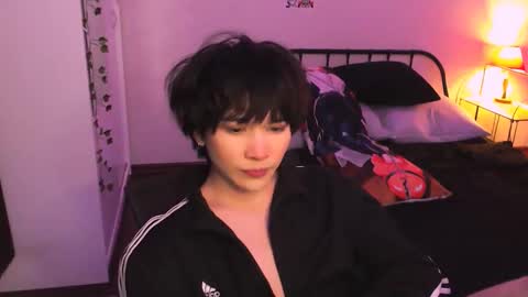 Snapshot of rennuts chatting on October 2025 12:37:02 PM rennuts online show from October 2025 12:37:02 PM