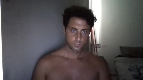 Snapshot of renud chatting on September 2025 09:58:02 PM renud online show from September 2025 09:58:02 PM