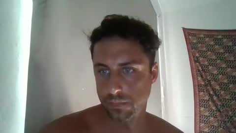 renud online show from October 2025 09:45:01 PM