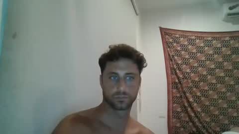 Snapshot of renud chatting on October 2025 09:45:02 PM renud online show from October 2025 09:45:02 PM