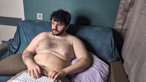 Snapshot of repmah chatting on February 2025 04:15:01 PM My name is Repmah help me to get 50 thumb-up online show from February 2025 04:15:01 PM