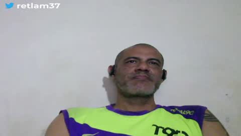 Snapshot of retlam37 chatting on June 2026 05:12:01 AM Walter online show from June 2026 05:12:01 AM